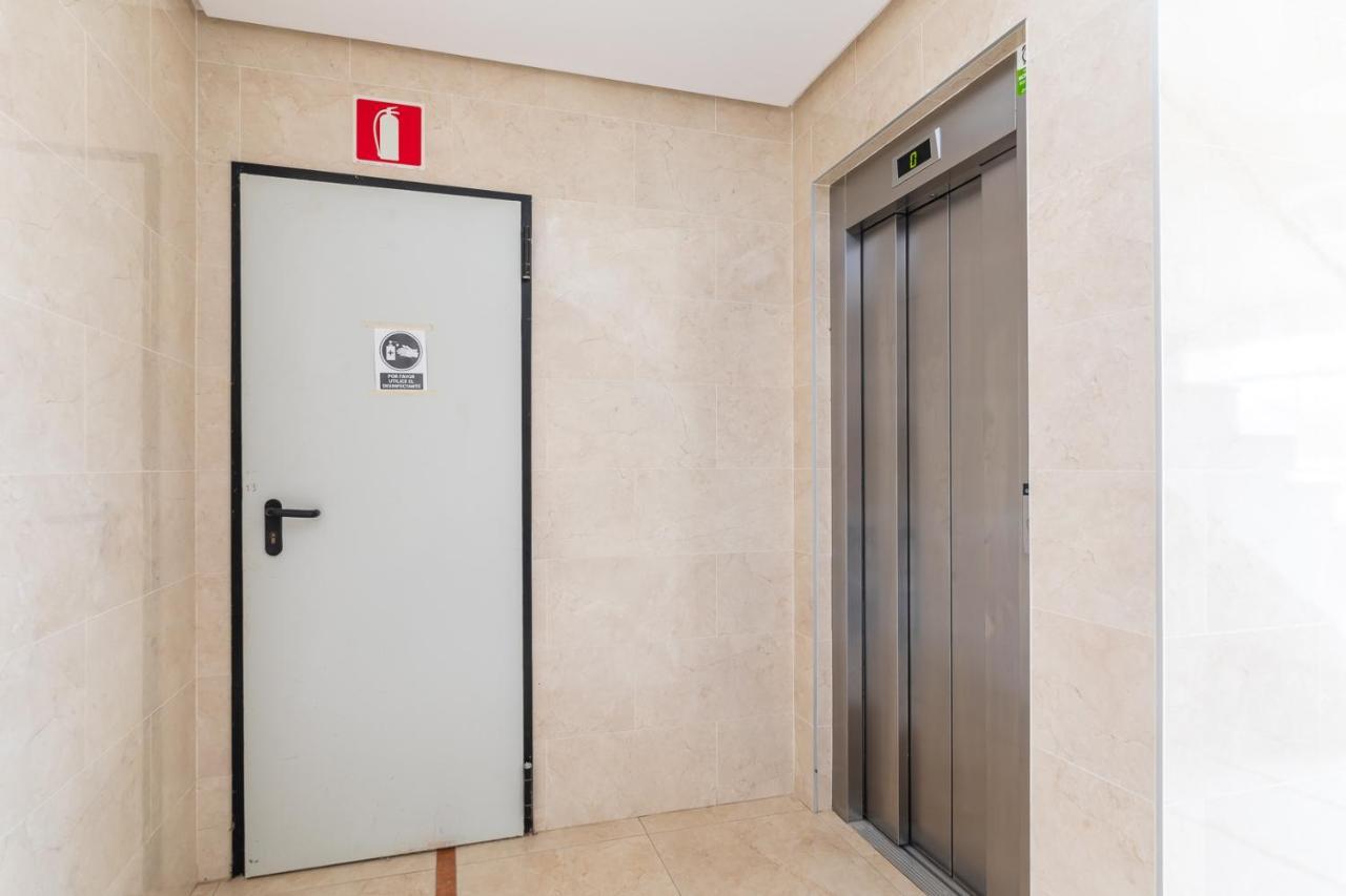 Isola Beachside Apartment Valencia Bagian luar foto